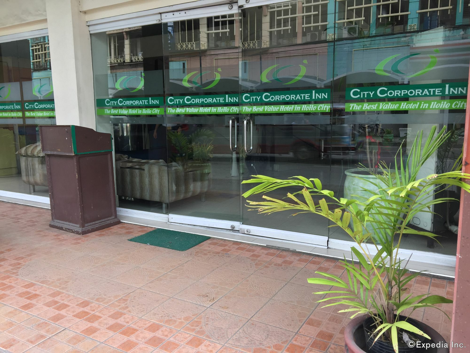 City Corporate Inn Iloilo City Exterior photo